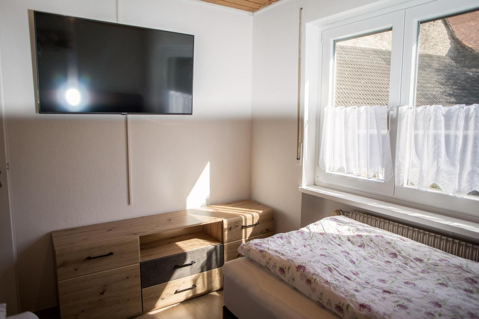 Gasthaus Kranz Lausheim Room photo